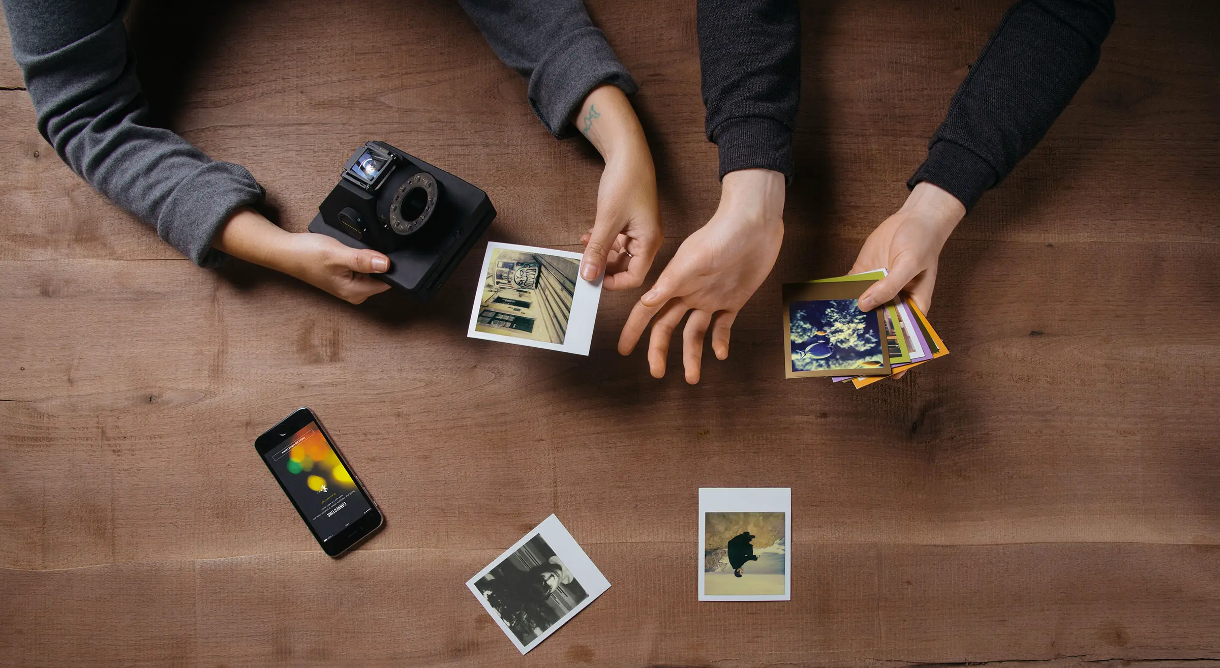 Impossible I-1, la nuova Polaroid che sfida gli smartphone
