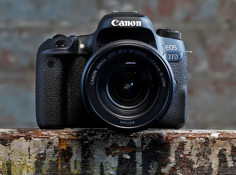 Canon EOS 77D