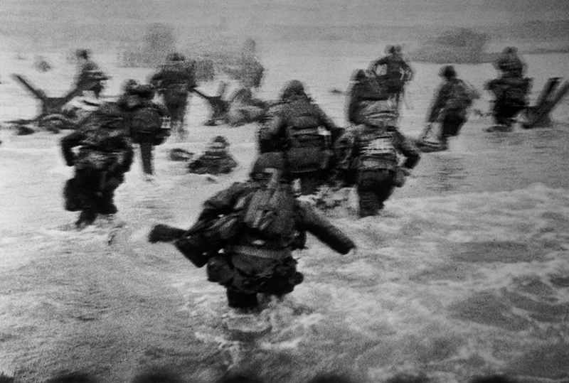 Robert Capa d-day sbarco in normandia