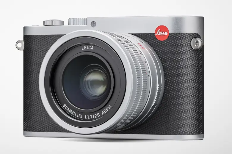 Leica Q Silver: la più classica opzione di design