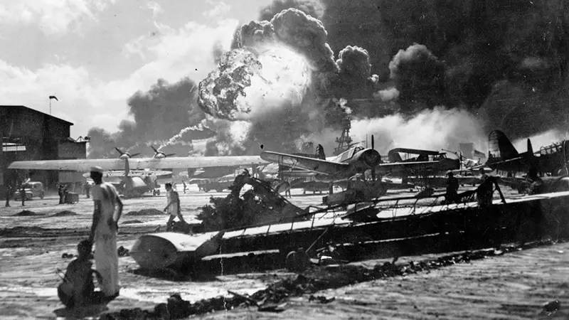 7 Dicembre 1941: le immagini di repertorio dell'attacco a Pearl Harbor
