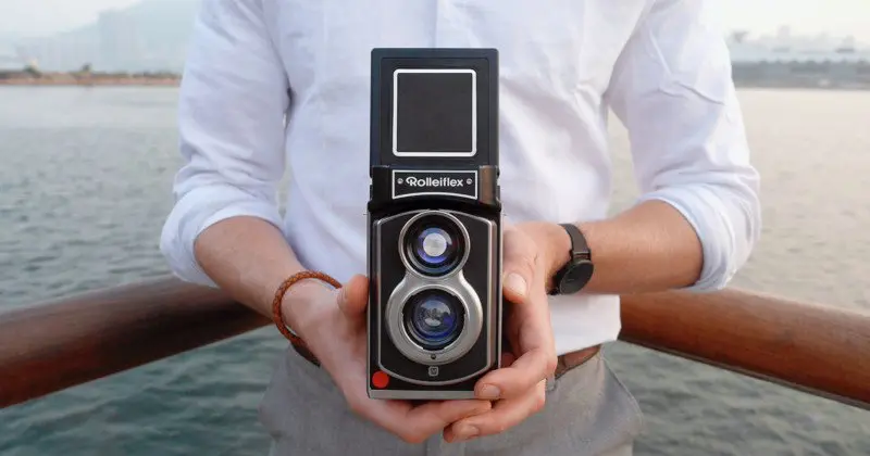 Rolleiflex Instant Kamera TLR: il ritorno di un'icona del 900