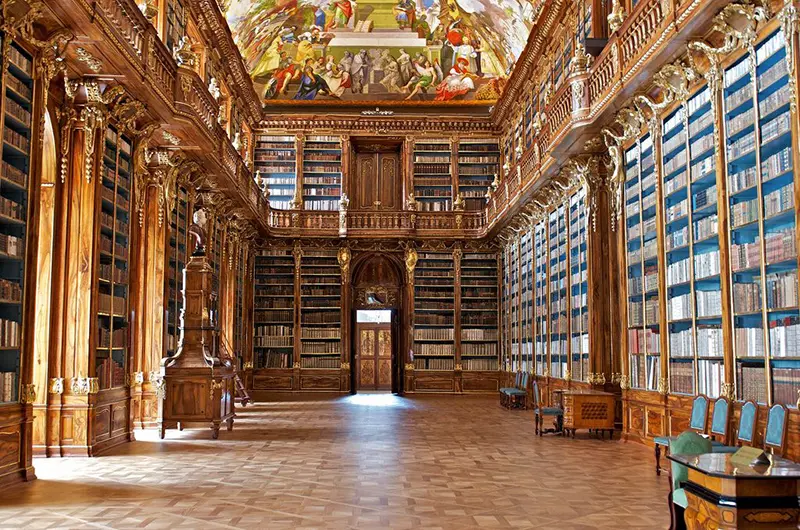 La più grande foto interna del mondo: 40 gigapixel della Biblioteca Filosofica di Strahov