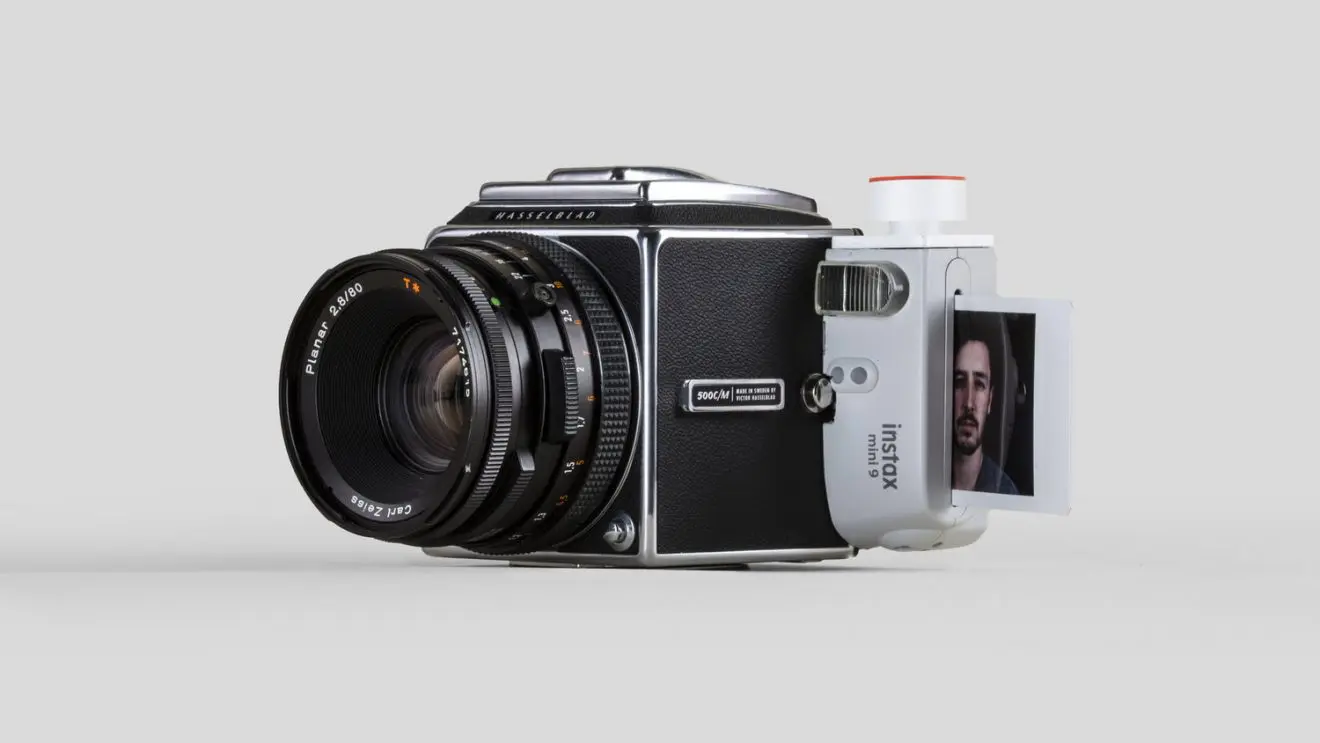 Hasselblad-Instax: l'incredibile fotocamera ibrida a medio formato istantanea