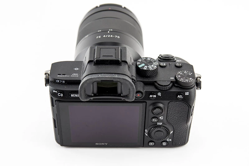 sony-a7-III-7.webp