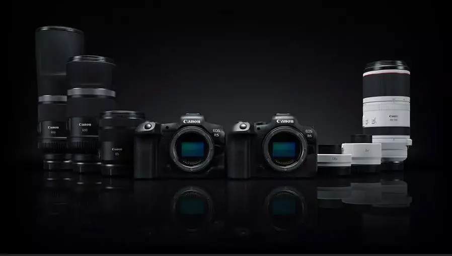 Canon EOS R5 e R6 sono ufficiali. Il futuro di Canon è mirrorless