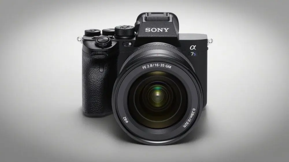 Sony A7S III è ufficiale. Tante le migliorie che faranno felici i videomakers