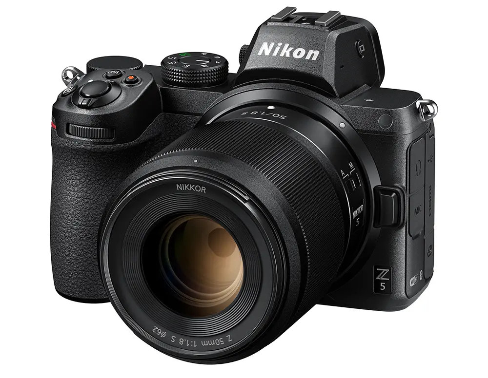 Nikon Z5. Anche Nikon è pronta a lanciare una mirrorless full frame low cost.