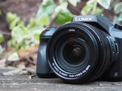 Panasonic Lumix FZ2000. Recensione della super bridge senza limiti